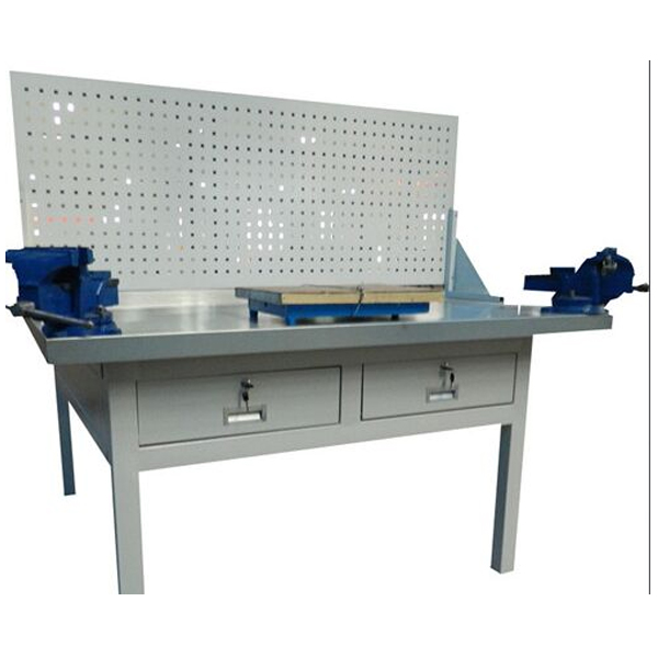 铁板四工位钳工实训台(图1) 铁板四工位钳工尝试台,汽车焚烧体系尝试台